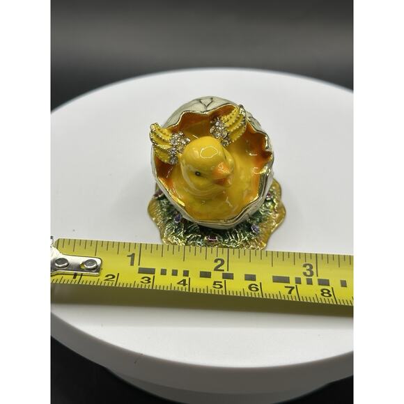 Vintage Enameled Chick in Egg Trinket Box w/ Crystals Gold Tone Metal 2" - Picture 10 of 10
